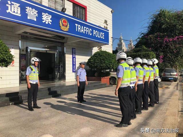 廣東汕頭交警警用摩托車巡邏新舉措來了(組圖)